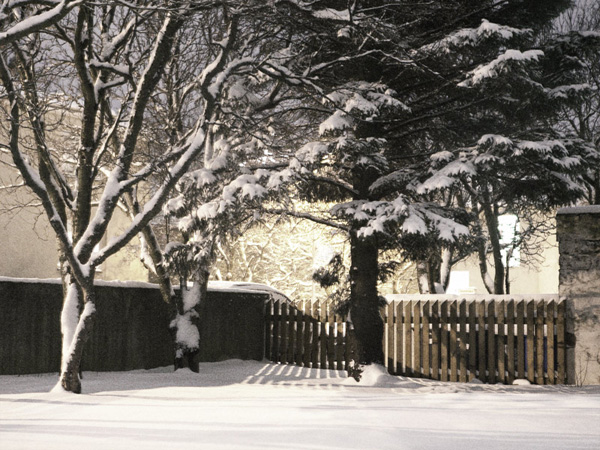 Scenes from snowy Vesturbær I